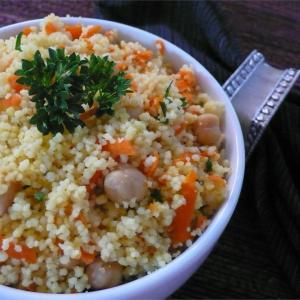 Couscous with Chickpeas and Carrots_image