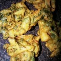 onion bhajis (pakoras) image