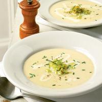 Leek & potato soup image