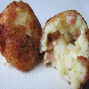Ham and Cheese Arancini (Italian Fried Rice Balls)_image