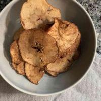 Oven Baked Apple Chips_image