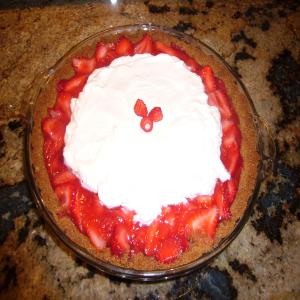 Fresh Strawberry Icebox Pie_image