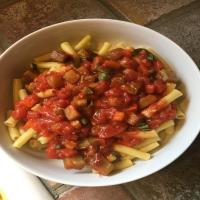 Ziti With Sicilian-Style Tomato Sauce_image