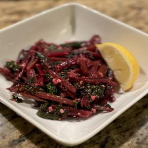 Simple and Delicious Beet Greens_image