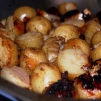 Garlic crushed potatoes image