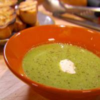 Buttery Baby Pea Soup with Pan Grilled Bread_image