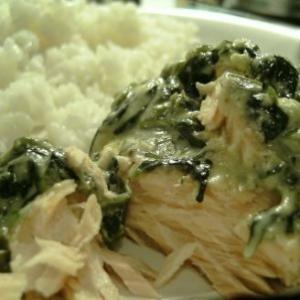 Creamy salmon with spinach image