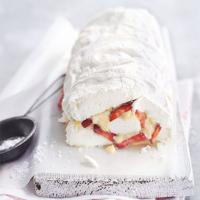 Strawberry cream roulade_image