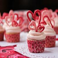 Cherry Buttermilk Cupcakes with Cherry Buttercream Frosting_image
