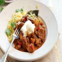 Slow-cooked pork and pineapple curry recipe_image
