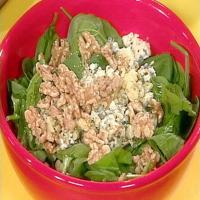 Blue Cheese and Walnut Salad with Maple Dressing_image