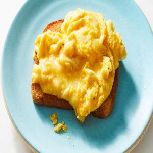 Cheesy Eggs on Toast image