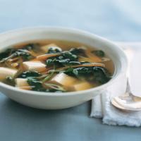 Miso Soup with Tofu, Spinach, and Carrots_image