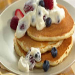 Easy Berry Cream Topping_image