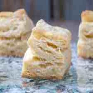 Super Flaky Southern Biscuits_image