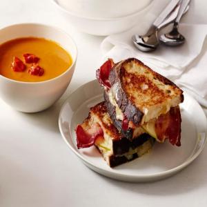 Grilled Cheese with Apple and Bacon image
