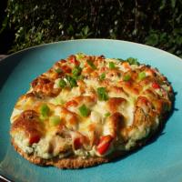 Naan Bread Pizza With Chicken image