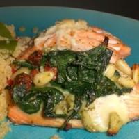 Spinach-Stuffed Salmon Fillets_image
