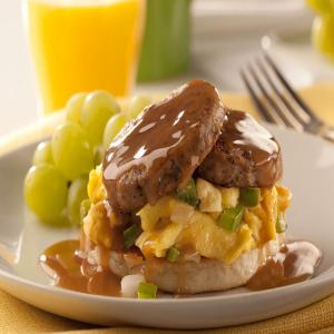 Open-Face Sausage and Egg Sandwiches_image