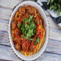 Spicy Moroccan meatballs with spaghetti_image