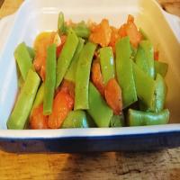 Italian Flat Green Beans With Tomatoes and Garlic_image