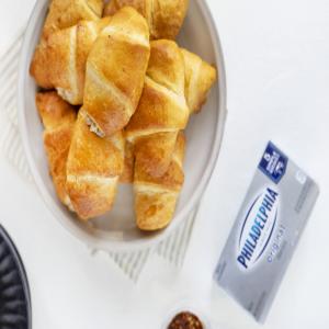 Cream Cheese and Sausage Stuffed Crescents_image