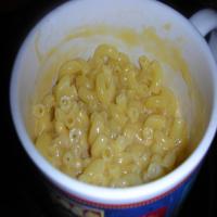 Microwave Macaroni and Cheese for One_image