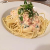 Creamy Basil Margherita Spaghetti_image