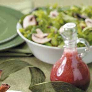 Greens and Mushrooms with Raspberry Dressing_image