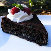 Warm Flourless Chocolate Cake with Caramel Sauce_image