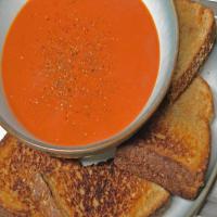 Super Fast & Easy Spicy Tomato Soup image