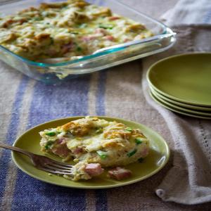 easy ham and asparagus bread pudding_image