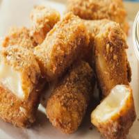Pretzel-Crusted Fried Cheese with Spicy Ranch_image
