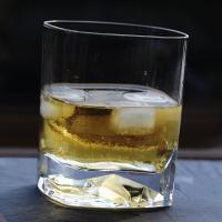 Whiskey Ginger Cocktail image