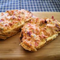Salami & Cheese Rounds_image