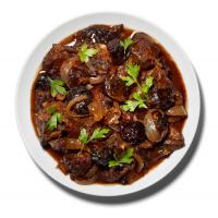 Braised Lamb With Red Wine and Prunes_image