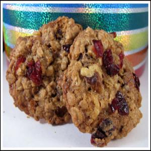 Outrageous Cranberry-Walnut Oatmeal Cookies_image