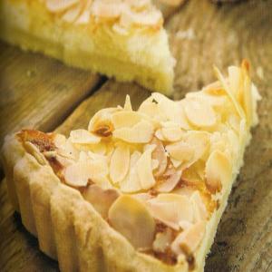 Coconut Cream and Baked Nut Pie_image