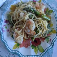 Shrimp Pasta with Grilled Asparagus image