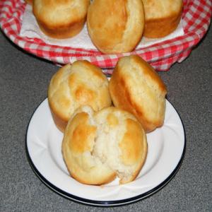 3-Ingredient Dinner Biscuit Muffins Recipe - (4/5)_image