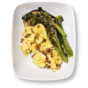 Crisp Pork With Scrambled Eggs and Yellow Chives image