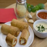 Pepperoni Pizza Roll-Ups with Whipped Garlic Butter Dipping Sauce_image