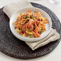 Shrimp Pasta with Bacon Crumble for a Crowd_image