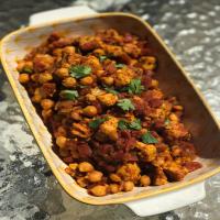 Quorn™ and Chickpea Curry image