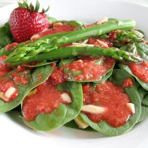 Spinach-Asparagus Salad With Strawberry Dressing image