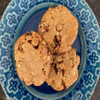 Make-Ahead Breakfast Granola Cookies image