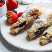 Mixed Berry Turnovers Recipe_image