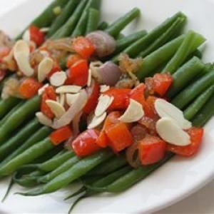 Green Beans with Almonds and Caramelized Shallots_image