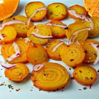 Roasted Golden Beets with Orange Pepper Vinaigrette_image