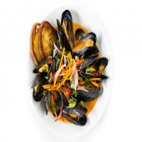 Red Curry Mussels Recipe - (4.5/5) image